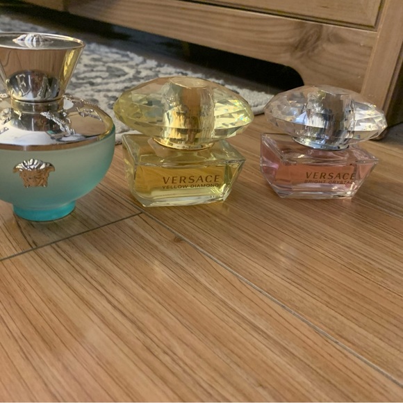 Versace Yellow Diamond Perfume - Picture 5 of 9